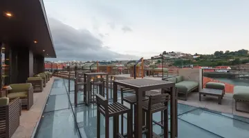 NEYA Porto Hotel