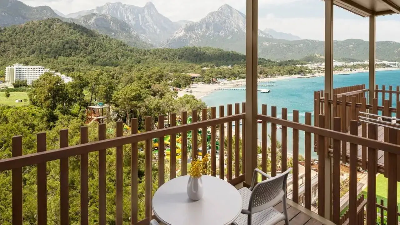 NG PHASELIS BAY