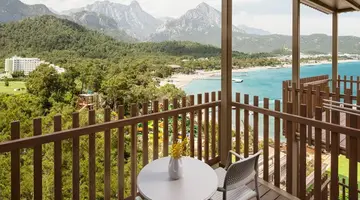 NG PHASELIS BAY