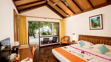 NH Collection Maldives Reethi Resort