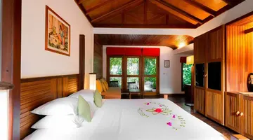 NH Collection Maldives Reethi Resort