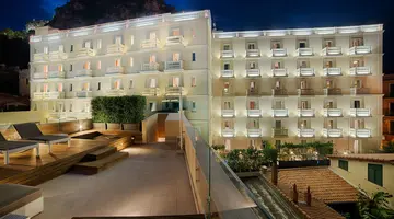 NH Collection Taormina