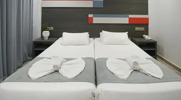 Nicholas Color Hotel