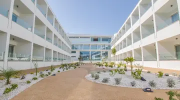 Nicholas Color Hotel