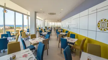 Nicholas Color Hotel