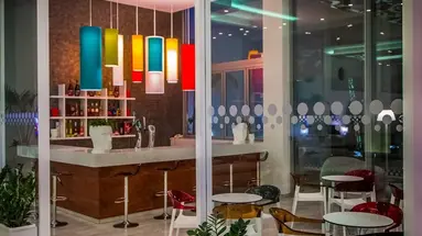 Nicholas Color Hotel