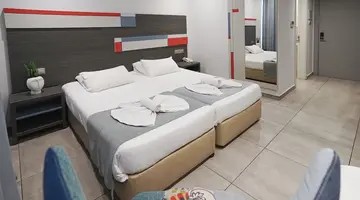 Nicholas Color Hotel
