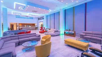 Nicholas Color Hotel