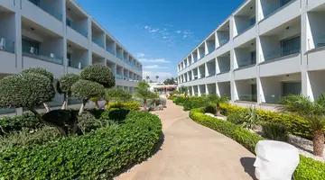Nicholas Color Hotel