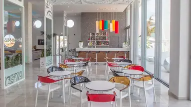 Nicholas Color Hotel