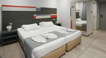 Nicholas Color Hotel