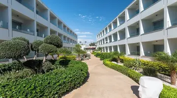 Nicholas Color Hotel
