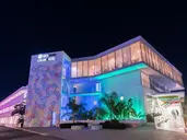 Nicholas Color Hotel
