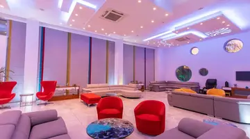 Nicholas Color Hotel