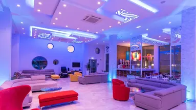 Nicholas Color Hotel
