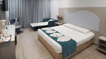 Nicholas Color Hotel