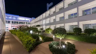 Nicholas Color Hotel