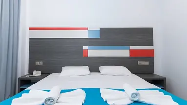 Nicholas Color Hotel
