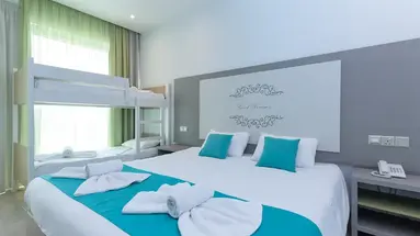 Nicholas Color Hotel