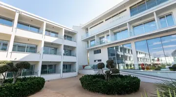Nicholas Color Hotel