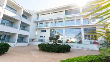 Nicholas Color Hotel