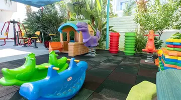 NICHOLAS COLOR