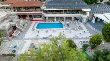 NICHOLAS PARK HOTEL