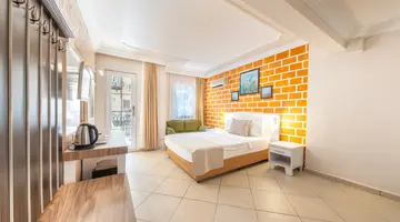 NICHOLAS PARK HOTEL