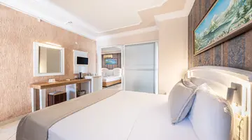 NICHOLAS PARK HOTEL