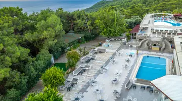 NICHOLAS PARK HOTEL