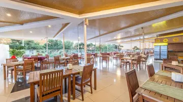 NICHOLAS PARK HOTEL