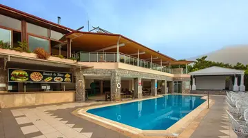 NICHOLAS PARK HOTEL