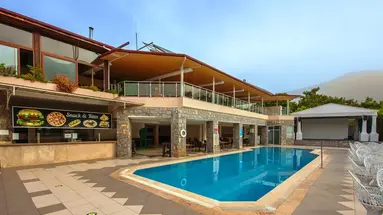 NICHOLAS PARK HOTEL