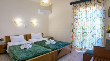 Nicolas Hotel