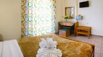 Nicolas Hotel