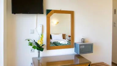 Nicolas Hotel