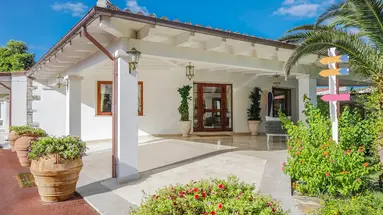 Nicolaus Club Li Cucutti