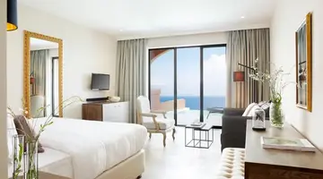 Nido, Mar-Bella Collection