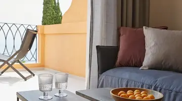 Nido, Mar-Bella Collection