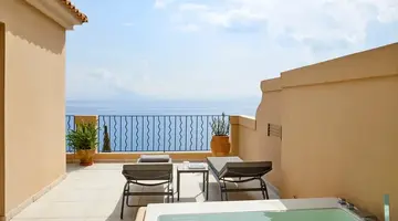 Nido, Mar-Bella Collection