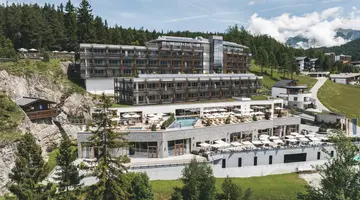 Nidum - Casual Luxury Hotel