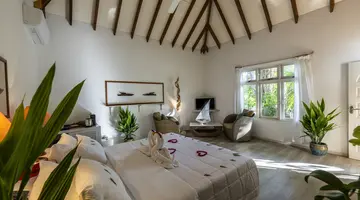 NIKA ISLAND RESORT & SPA