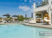 Nikon Boutique Hotel