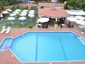 Nikos Apartments