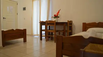 Nikos Apartments