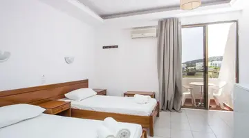 Nikos BNB