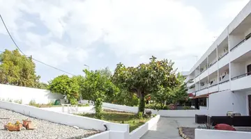 Nikos BNB