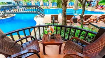Nipa Resort