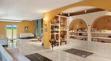 Nirvana Cosmopolitan (ex Kervansaray Lara)