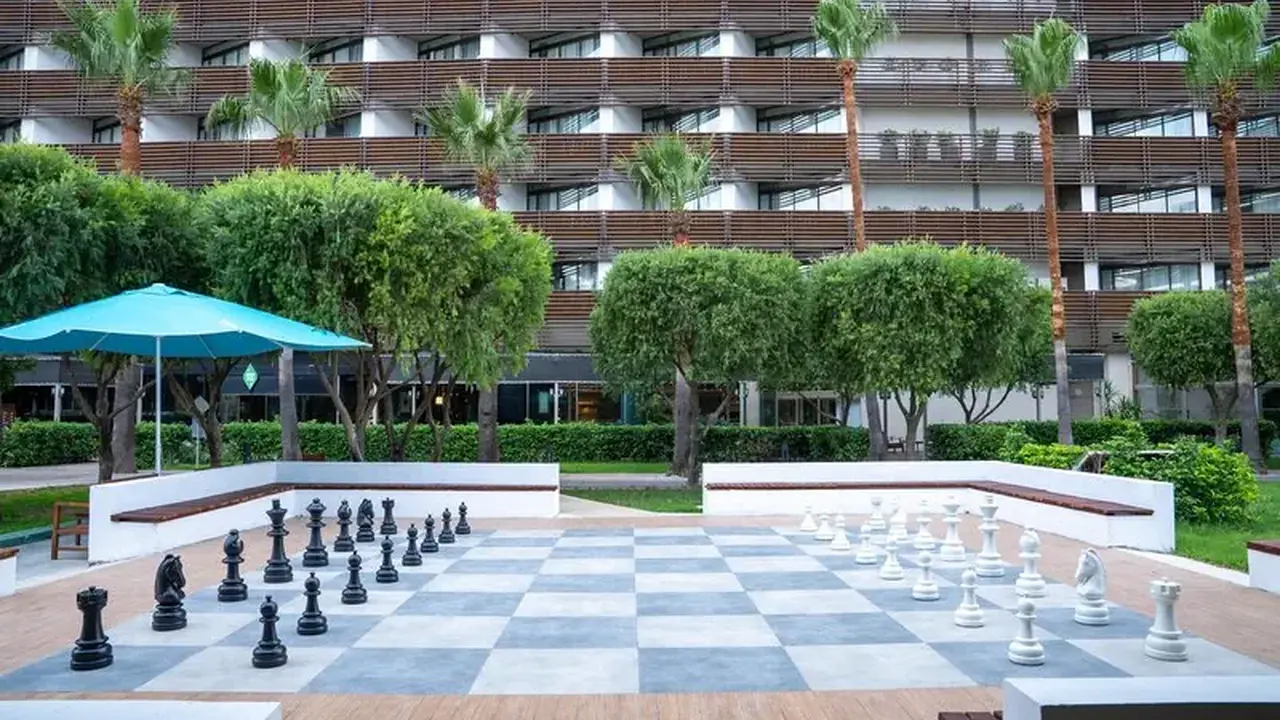 Nirvana Cosmopolitan (ex Kervansaray Lara)